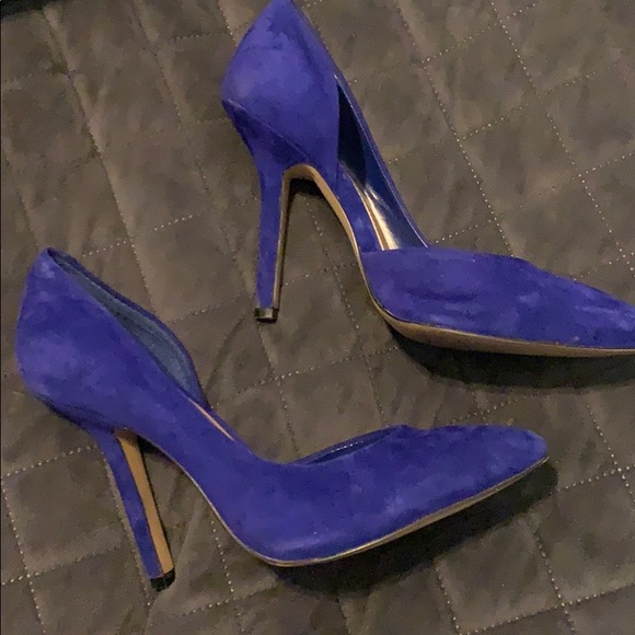 BCBG Pumps - Picture 2 of 4